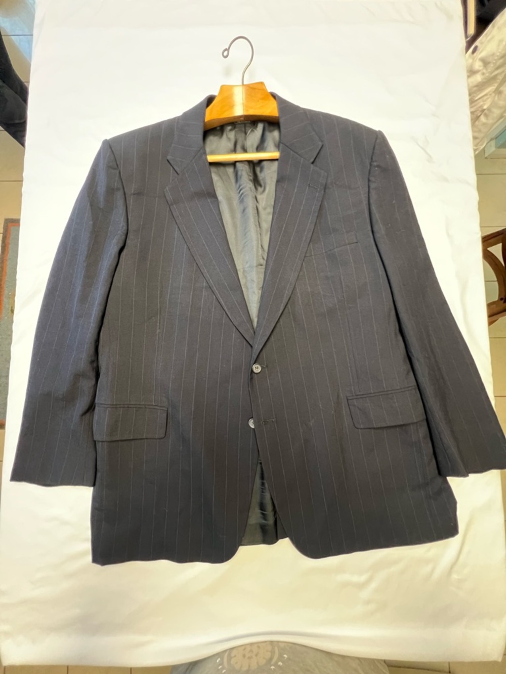 Jos A Bank Men’s suit jacket Navy pinstripe 50L Business Express 100% Wool